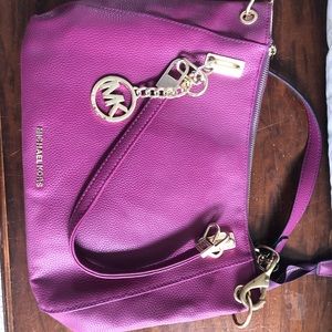 Faux Micheal Kors Purse and wristlet